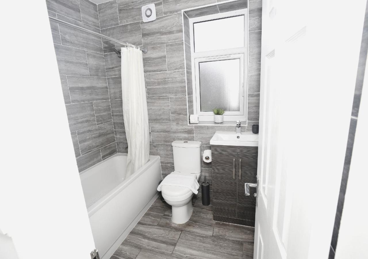 Ferienwohnung 3-Bed House With Parking Near London O2 Exterior foto