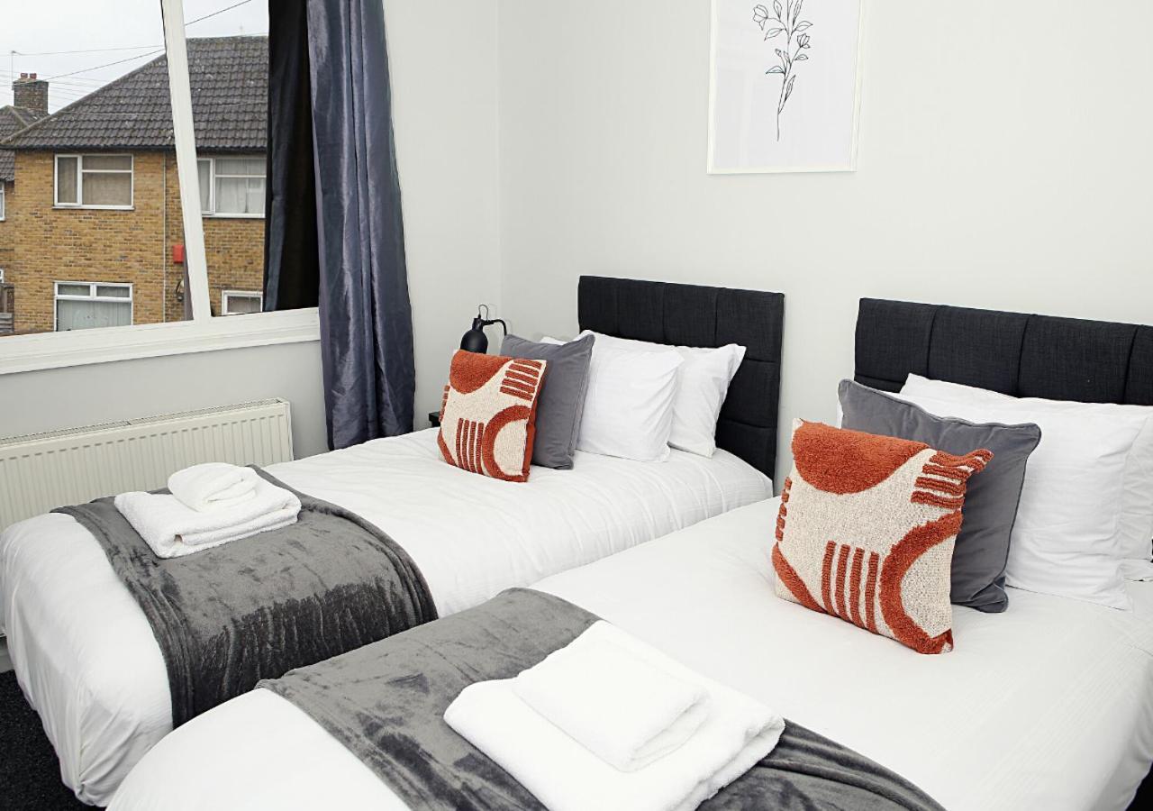 Ferienwohnung 3-Bed House With Parking Near London O2 Exterior foto