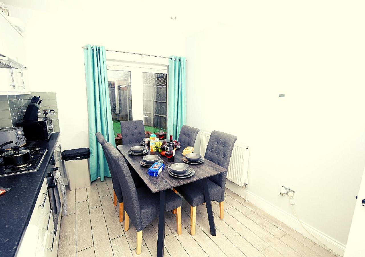 Ferienwohnung 3-Bed House With Parking Near London O2 Exterior foto